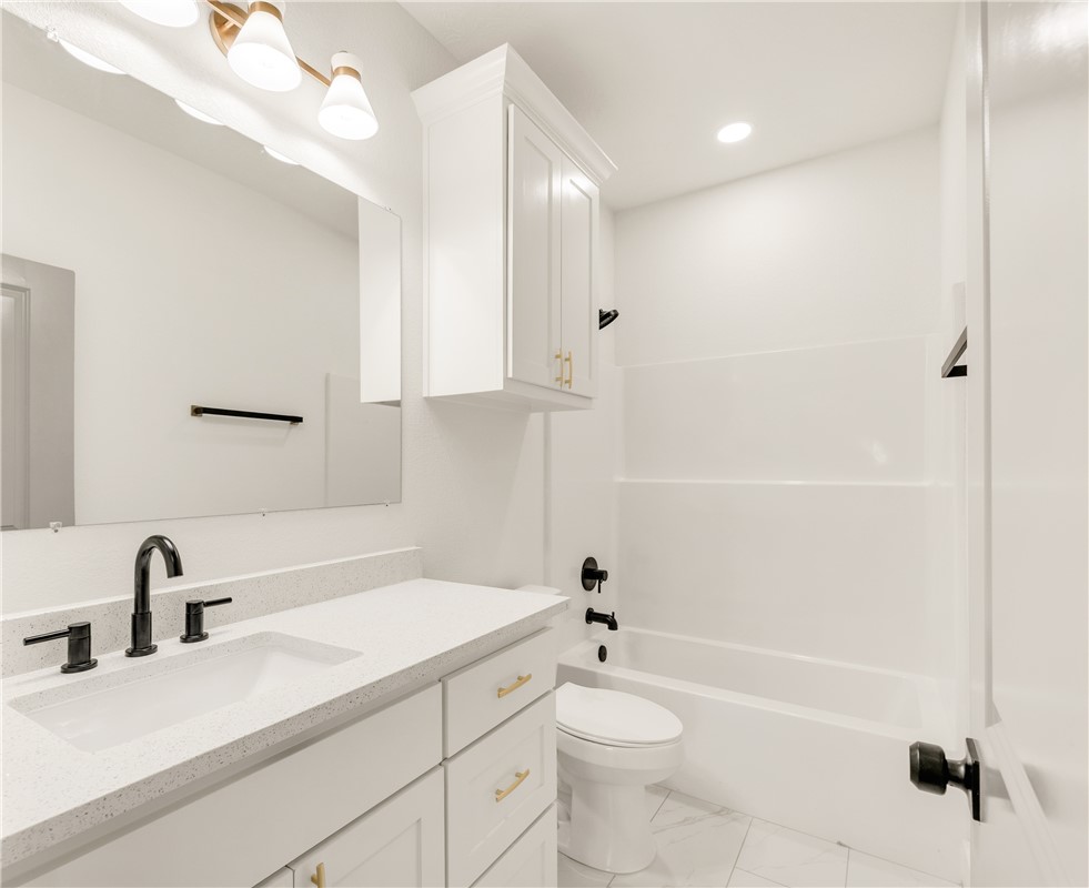 207 Lock Lane Bryan, TX 77803 - Photo 9 of 17