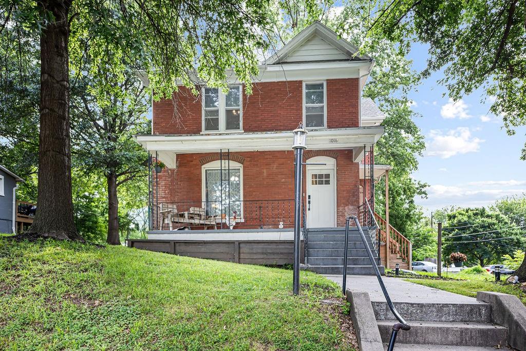 1016 North 10th Street Atchison, KS 66002 - Photo 1 of 33