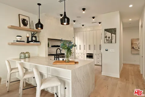$2,998,000 | 14816 Drummond Street, Pacific Palisades, CA 90272