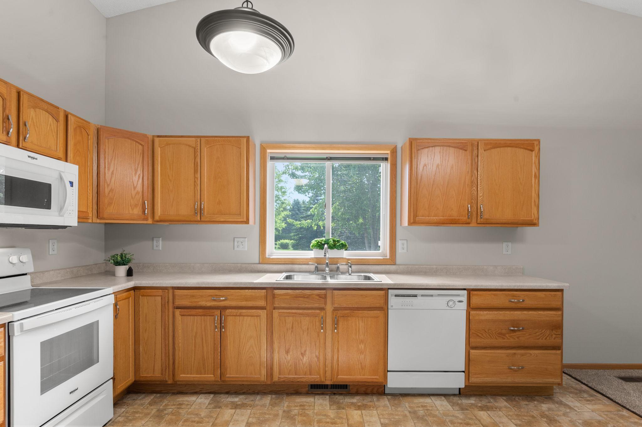74 Crown Pointe Curve Hudson, WI 54016 - Photo 10 of 24