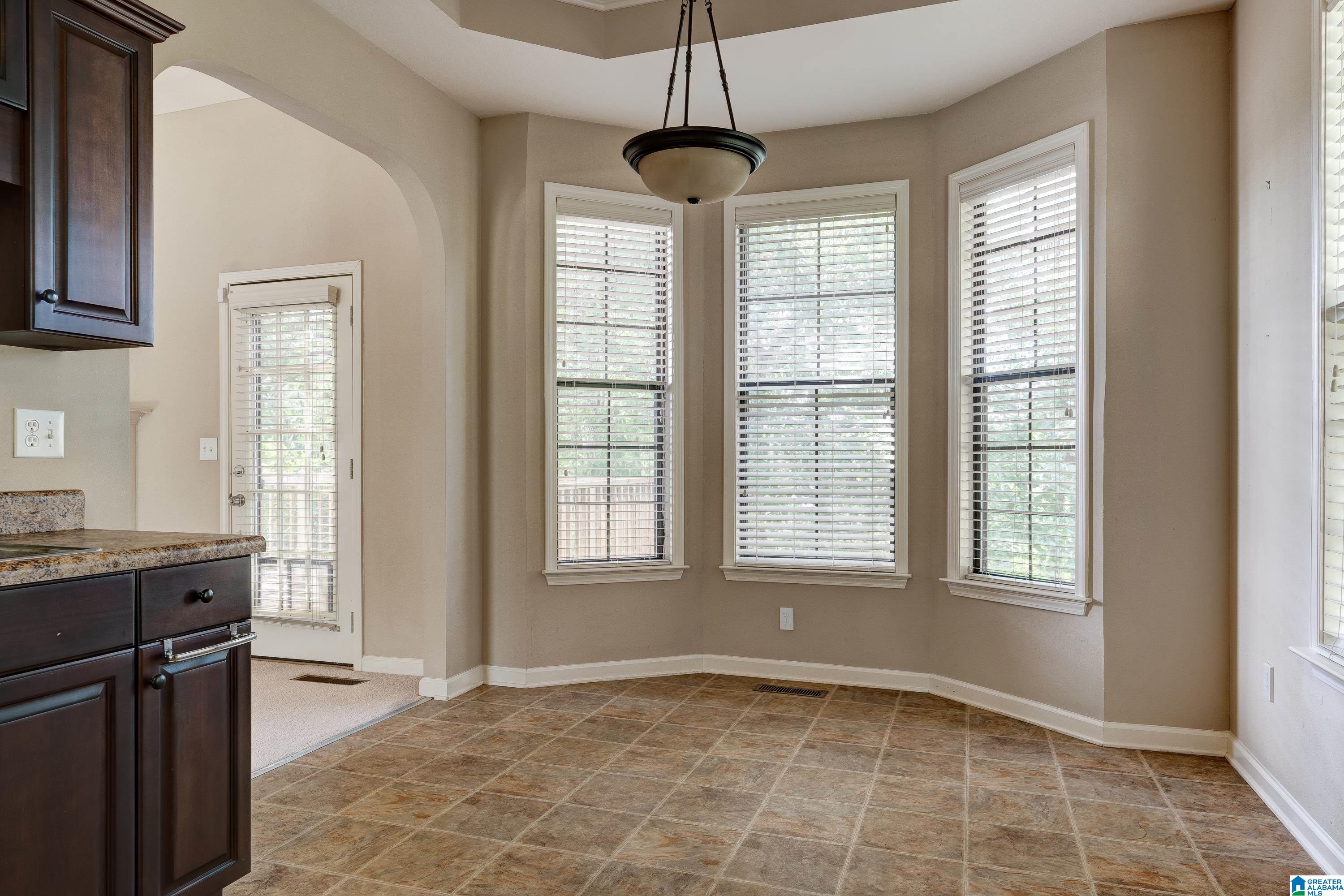 203 Chinaberry Way Alabaster, AL 35114 - Photo 17 of 38