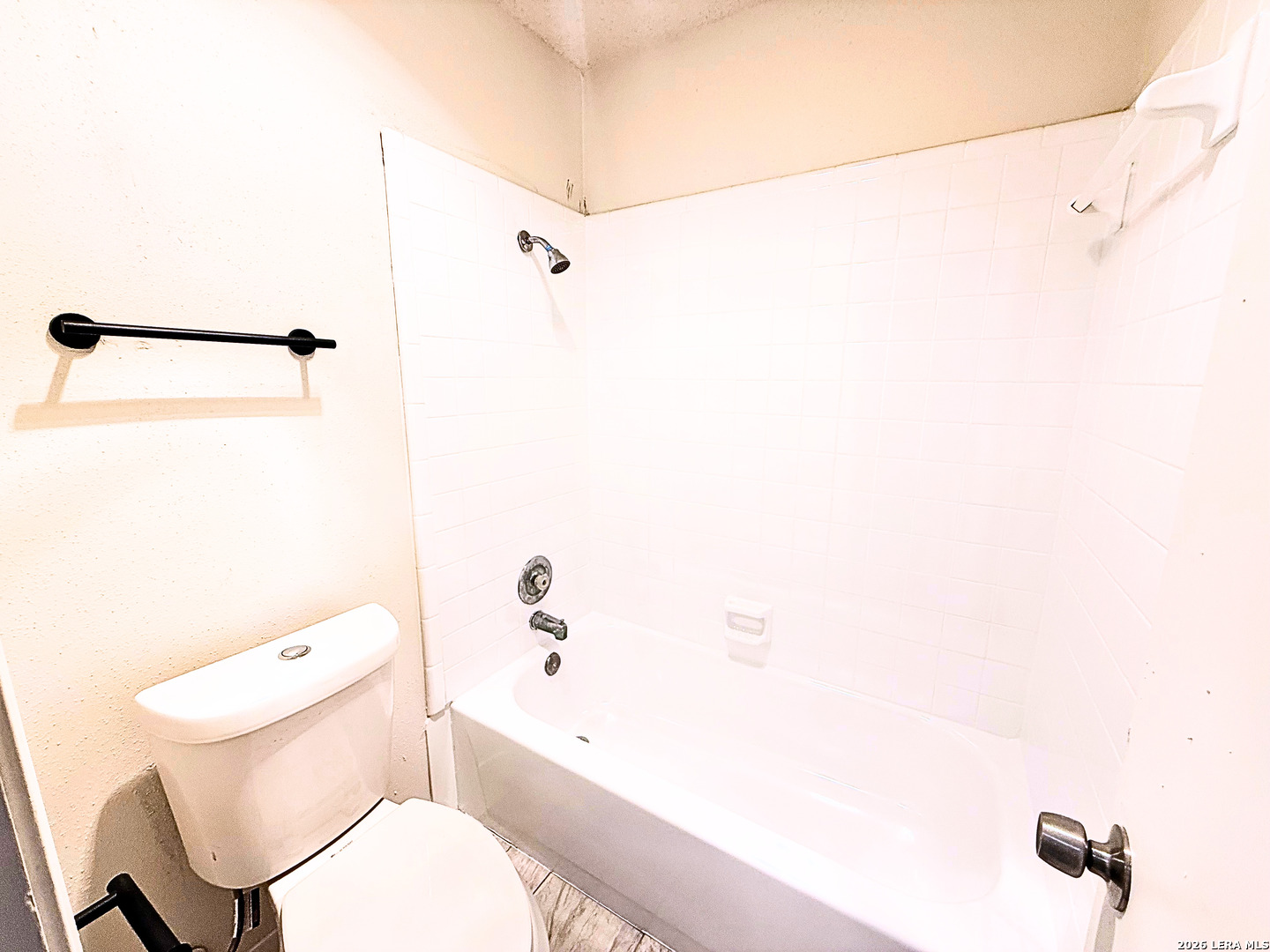 10527 Perrin Beitel Road, Unit D207 San Antonio, TX 78217 - Photo 9 of 13