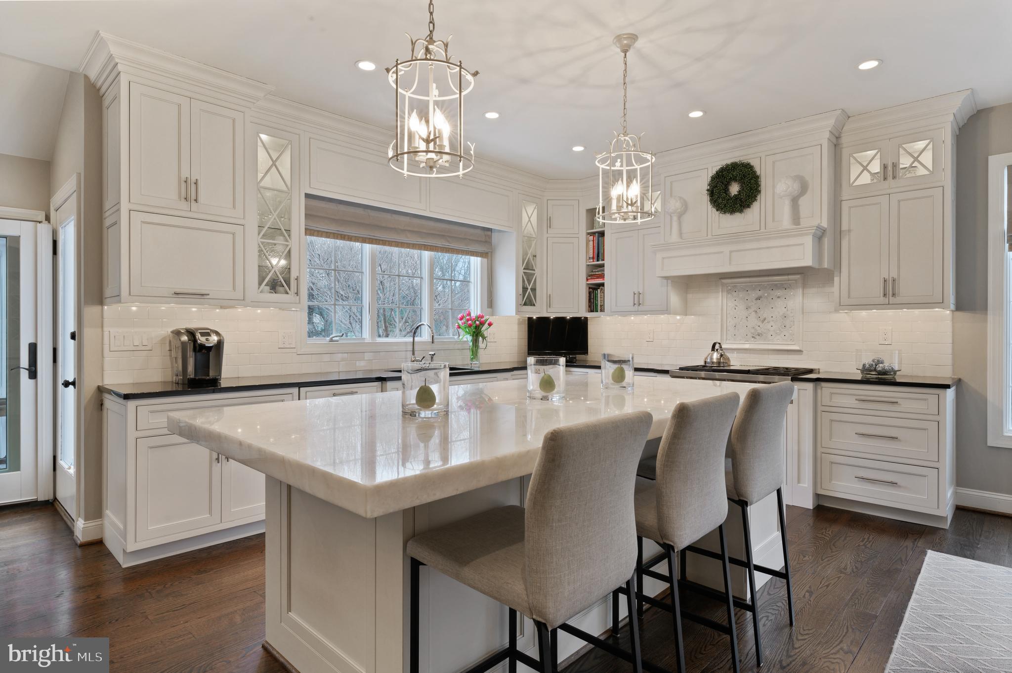 1107 Pebble Spring Drive Berwyn, PA 19312 - Photo 4 of 44 Exceptional Custom Renovated Eat-In Chef's Kitchen
