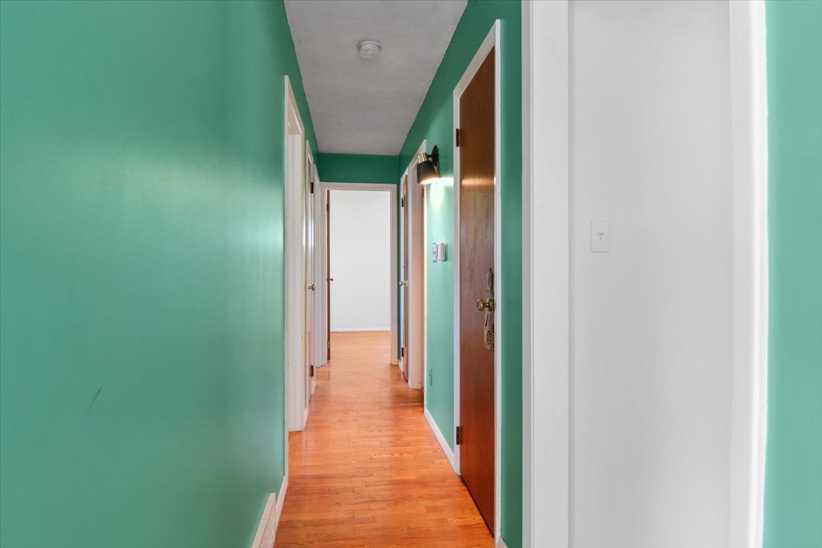 204 Woodrig Road Bloomington, IL 61704 - Photo 11 of 15 Gallery Image 11