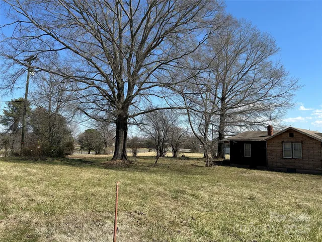 $800,000 | 1350 Rock Barn Road Northeast, Conover, NC 28613