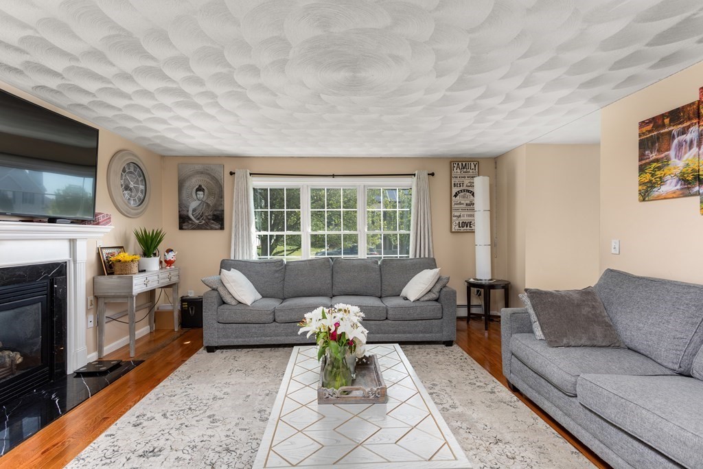 9 Navajo Road Worcester, MA 01606 - Photo 6 of 28 Gallery Image 6