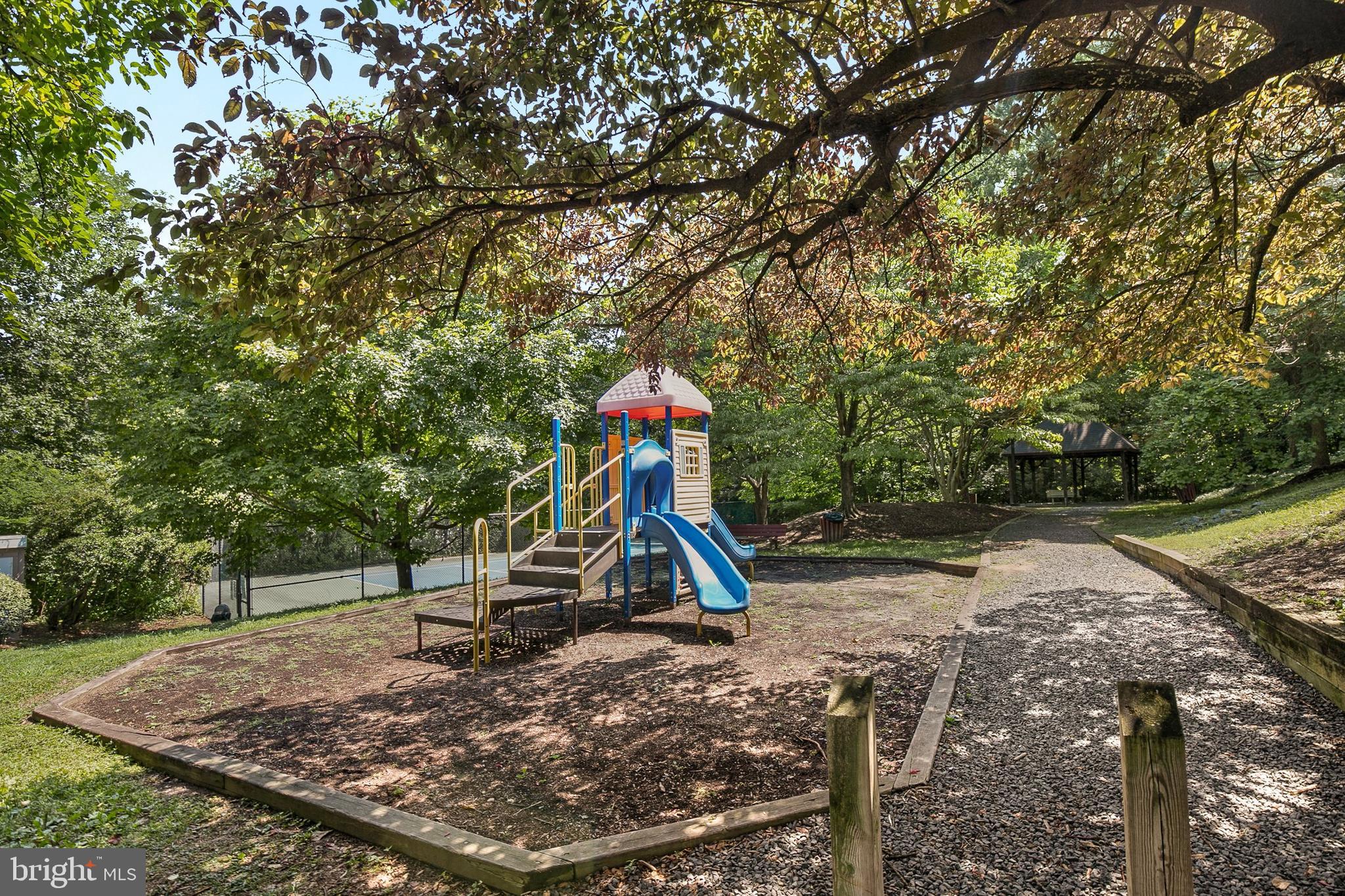 3428 Gunston Road Alexandria, VA 22302 - Photo 31 of 37