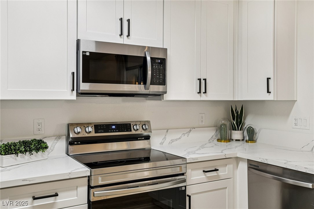 2414 Paradise Village Way Las Vegas, NV 89120 - Photo 12 of 33