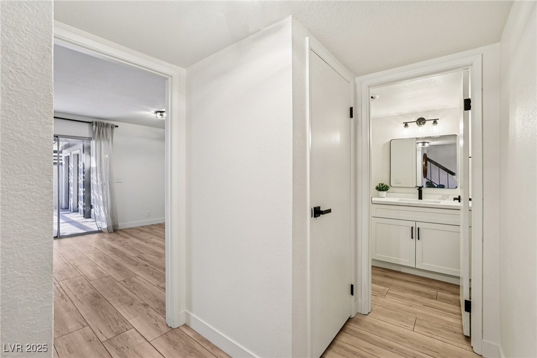 2414 Paradise Village Way Las Vegas, NV 89120 - Photo 14 of 33