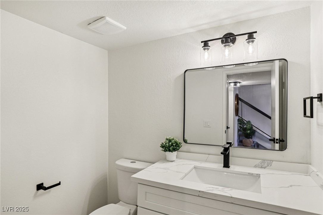 2414 Paradise Village Way Las Vegas, NV 89120 - Photo 15 of 33