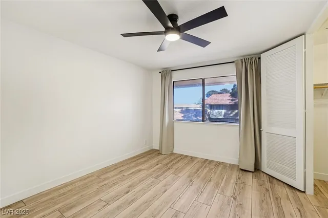 $1,800 | 2414 Paradise Village Way, Las Vegas, NV 89120