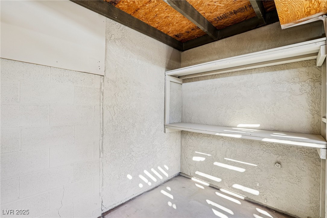 2414 Paradise Village Way Las Vegas, NV 89120 - Photo 30 of 33