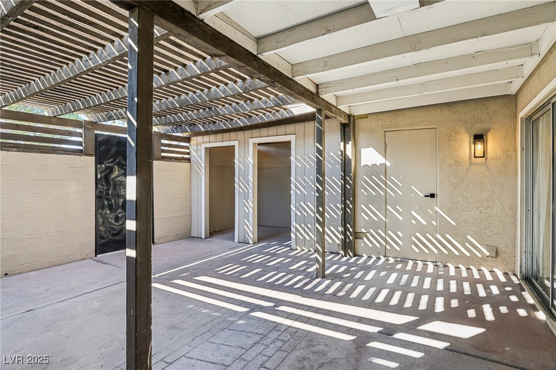 2414 Paradise Village Way Las Vegas, NV 89120 - Photo 31 of 33