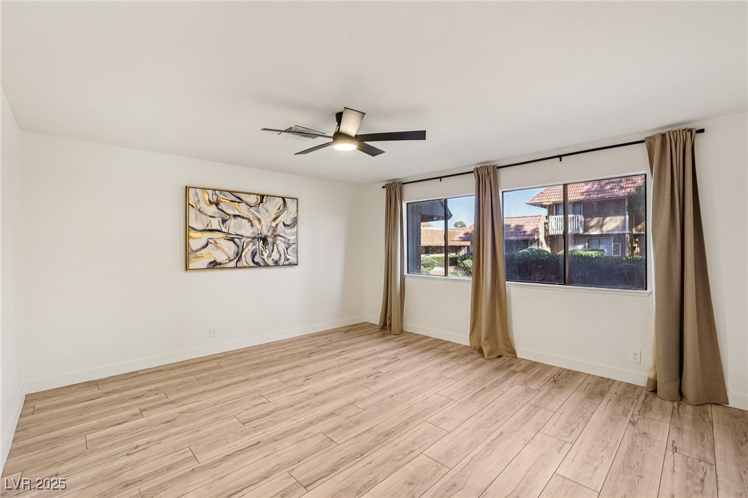 2414 Paradise Village Way Las Vegas, NV 89120 - Photo 6 of 33