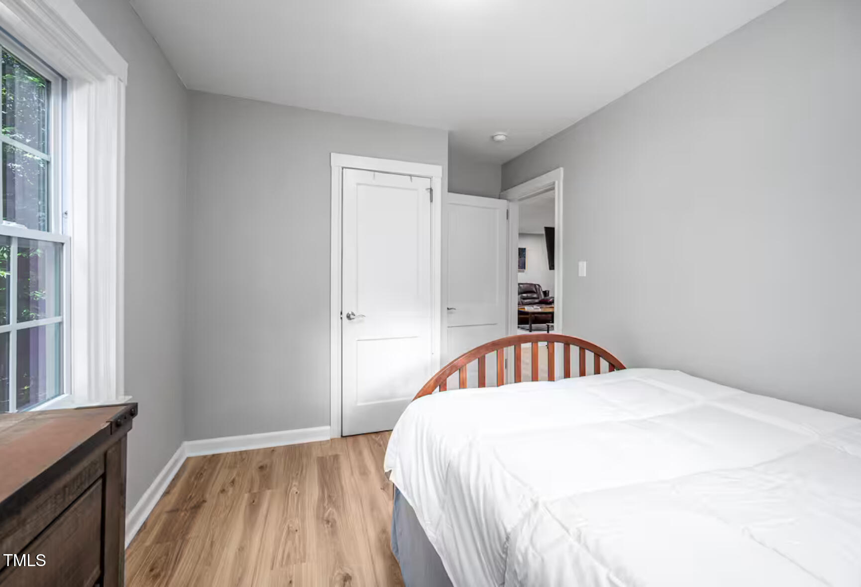 1402 Robinhood Road Durham, NC 27701 - Photo 12 of 21 1402 Robinhood Road, Durham, NC 27701 ph
