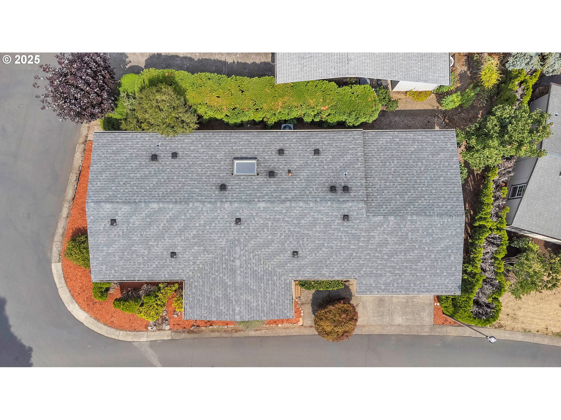 5701 Northeast St Johns Road, Unit 4 Vancouver, WA 98661 - Photo 26 of 28 an aerial view of a house with a garden