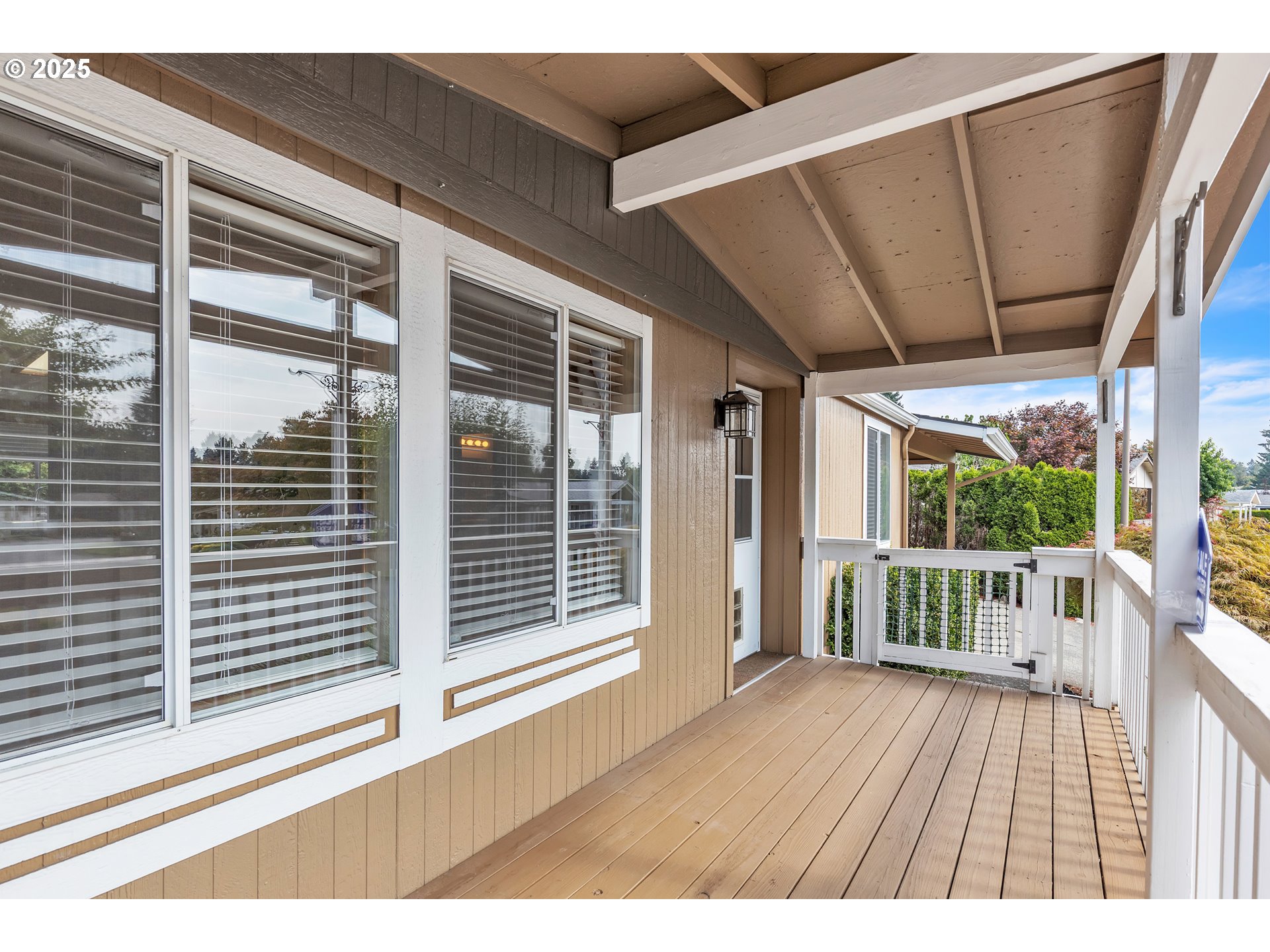 5701 Northeast St Johns Road, Unit 4 Vancouver, WA 98661 - Photo 3 of 28 a view of backyard with porch