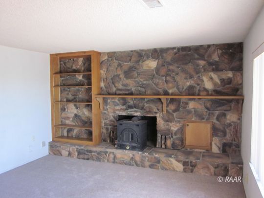 2127 West Ridgecrest Boulevard Ridgecrest, CA 93555 - Photo 4 of 30
