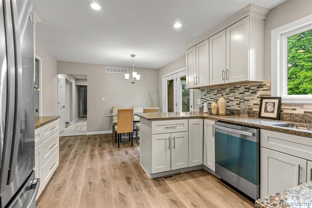 4766 Quarton Road Bloomfield Hills, MI 48302 - Photo 14 of 43 Gallery Image 14