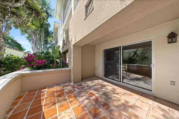$895,000 | 411 Por La Mar Circle, Santa Barbara, CA 93103