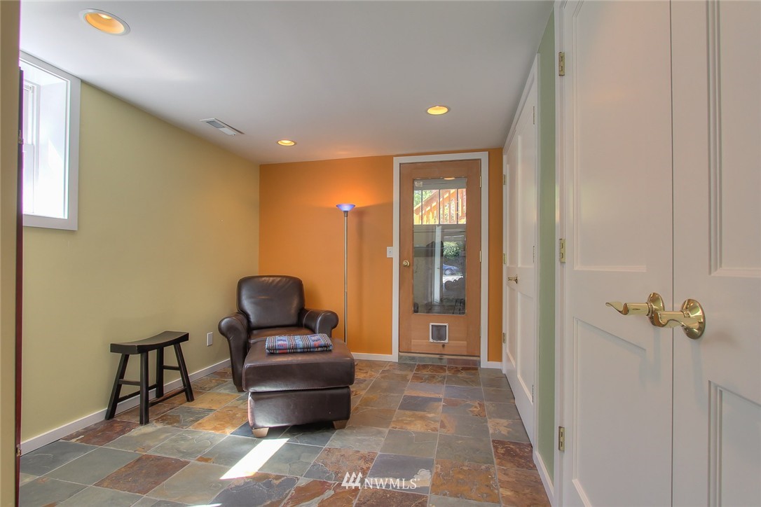 714 North 71st Street Seattle, WA 98103 - Photo 20 of 23 Gallery Image 20