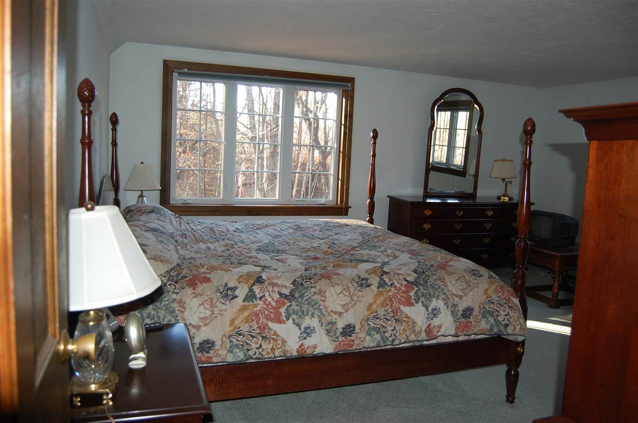 60 Dover Road Chichester, NH 03258 - Photo 12 of 29
