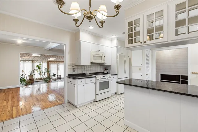 $3,195 | 14 Rip Van Winkle Circle, Warwick, RI 02886