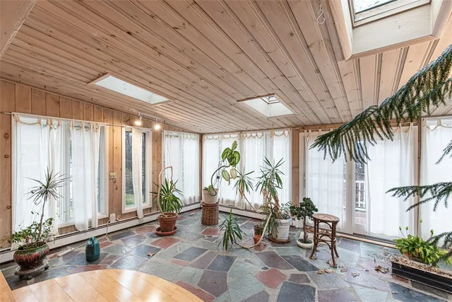 $3,195 | 14 Rip Van Winkle Circle, Warwick, RI 02886