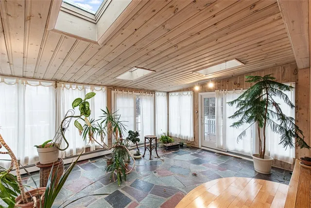 $3,195 | 14 Rip Van Winkle Circle, Warwick, RI 02886