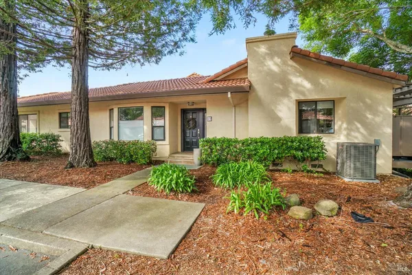 $849,500 | 22 Fountain Grove Circle, Napa, CA 94558