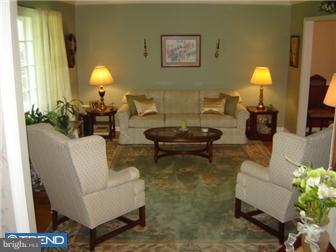 164 Fox Road Media, PA 19063 - Photo 4 of 12 Living Room
