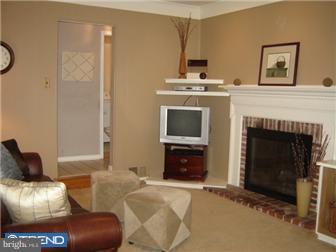 164 Fox Road Media, PA 19063 - Photo 8 of 12 Family Room