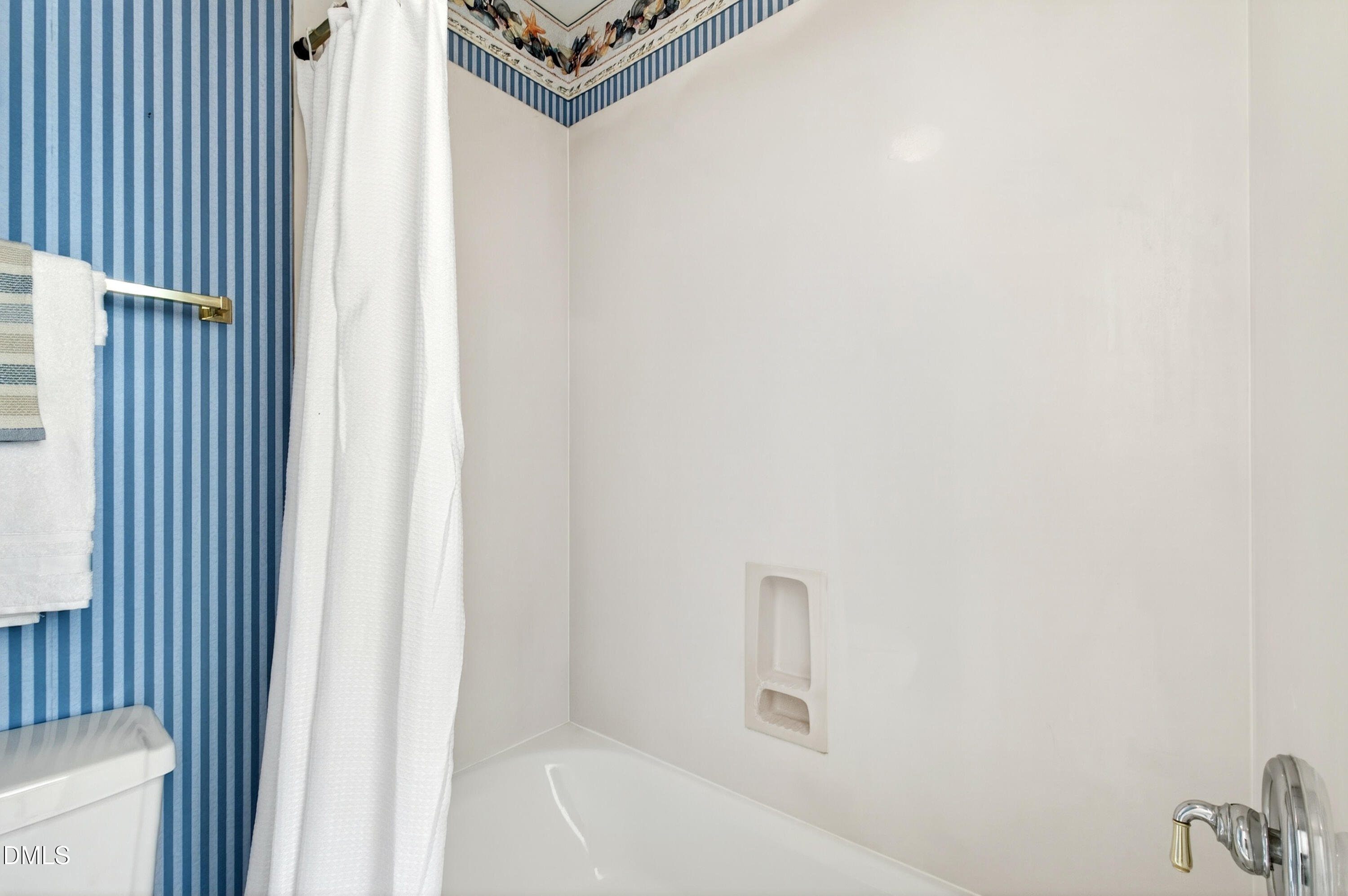 2721 Glassman Lane Raleigh, NC 27606 - Photo 47 of 74 Glassman (52)