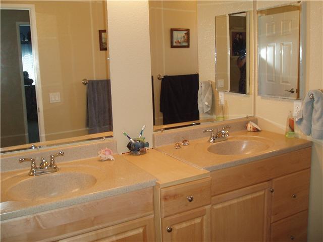 660 Montage Road Oceanside, CA 92057 - Photo 20 of 24 Upstairs Hall Bathroom with Double Sinks