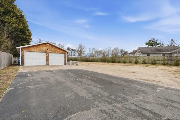 $569,999 | 511 Old North Ocean Avenue, Patchogue, NY 11772