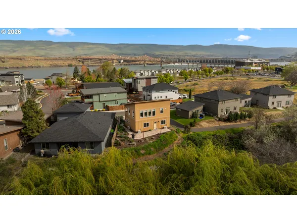 $450,000 | 192 Honeysuckle Lane, The Dalles, OR 97058