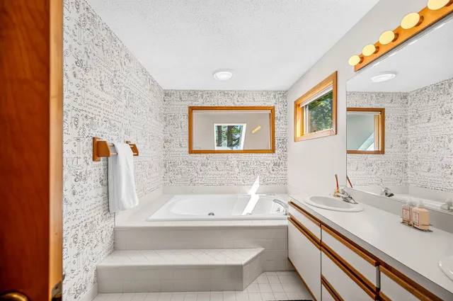 $950,000 | 1171 Brook Road, Unit 14, Stowe, VT 05672