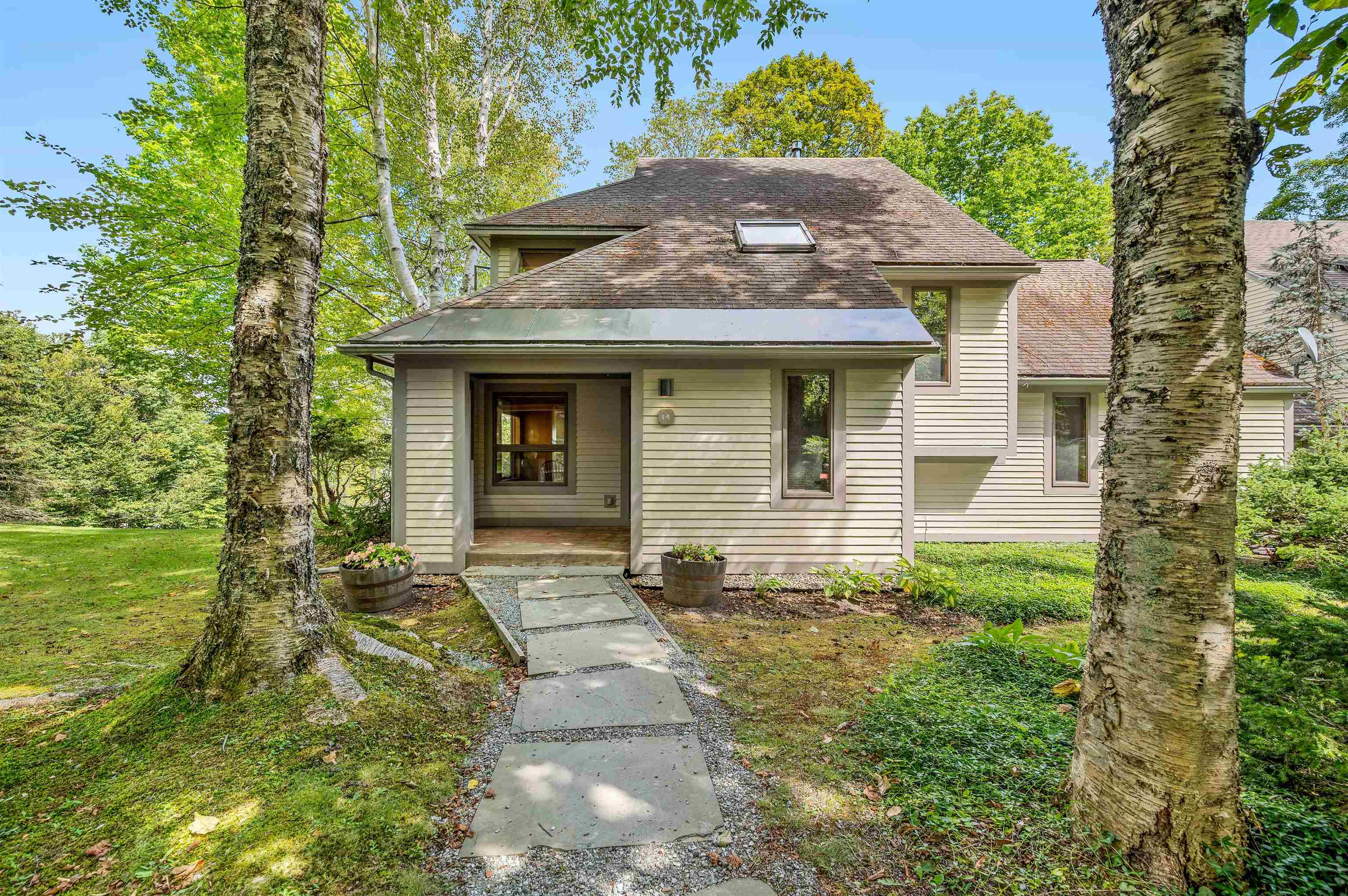 1171 Brook Road, Unit 14 Stowe, VT 05672 - Photo 4 of 53