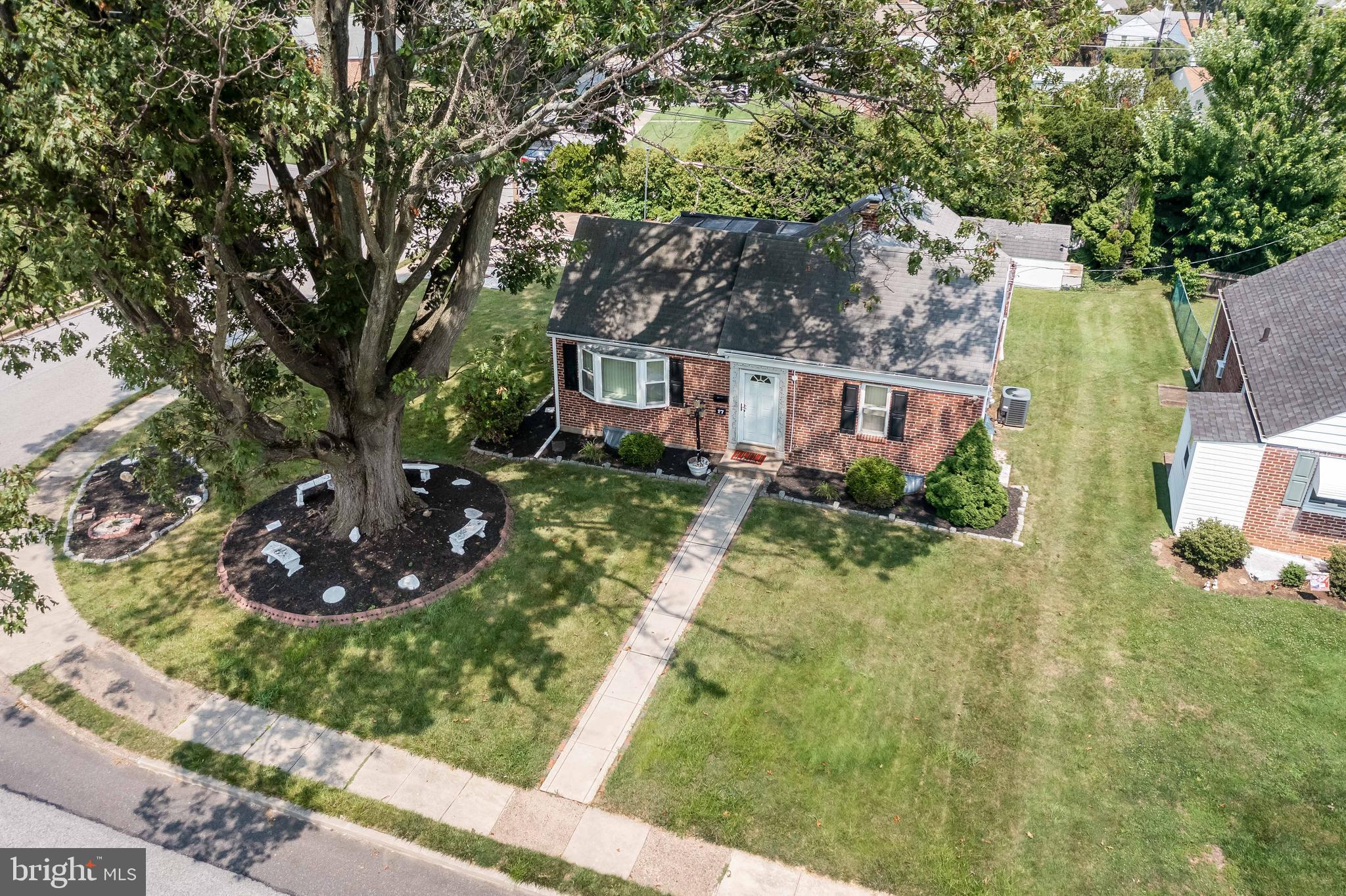 17 James Road Broomall, PA 19008 - Photo 2 of 39 Gallery Image 2