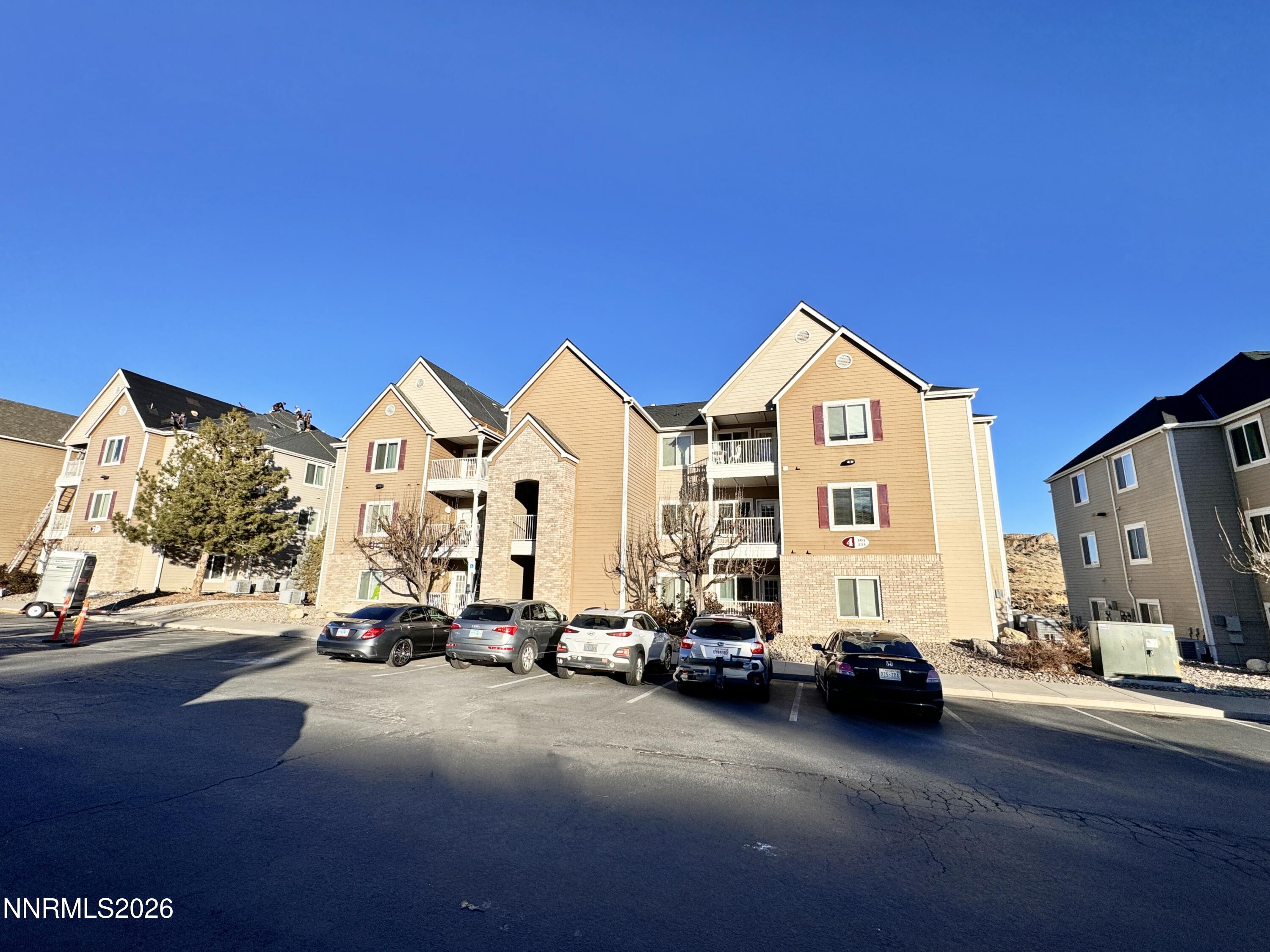 200 Talus Way, Unit 424 Reno, NV 89503 - Photo 18 of 21 Front
