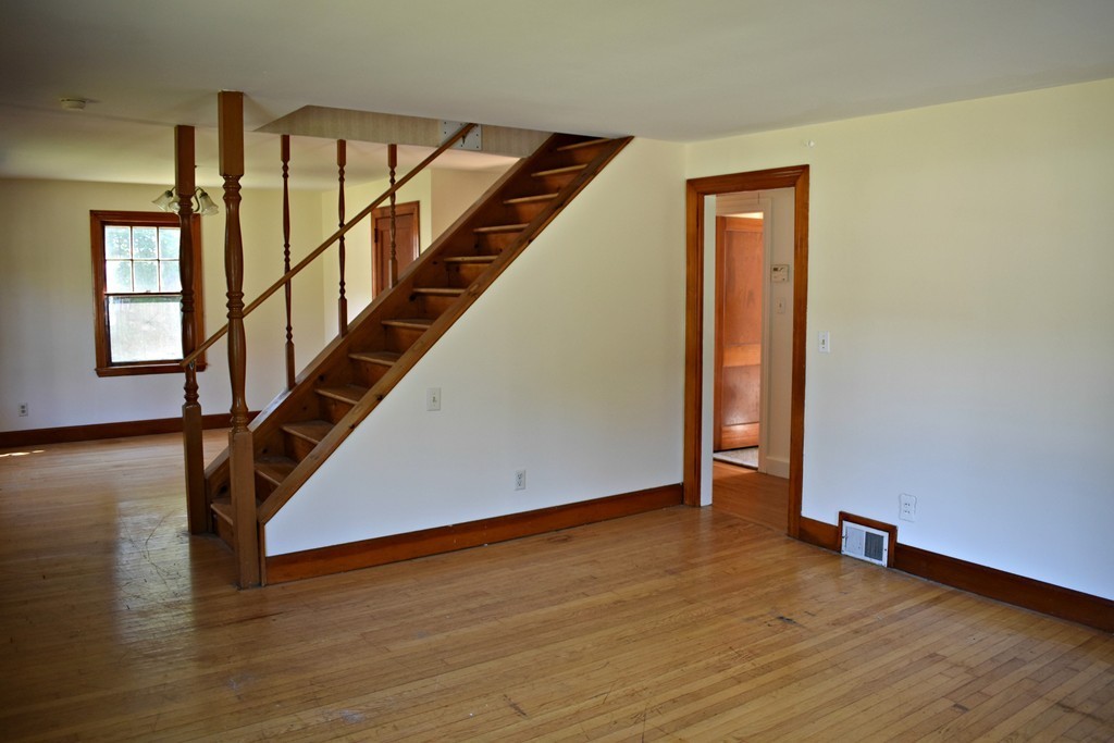 552 Wattaquadock Hill Road Bolton, MA 01740 - Photo 15 of 24 Gallery Image 15