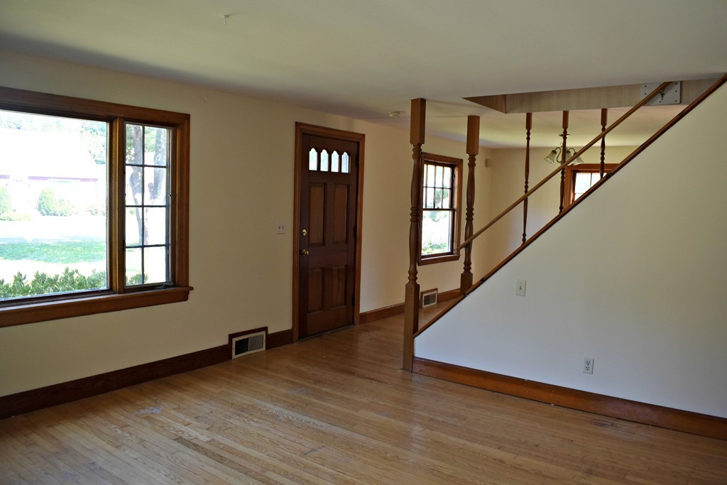 552 Wattaquadock Hill Road Bolton, MA 01740 - Photo 16 of 24 Gallery Image 16