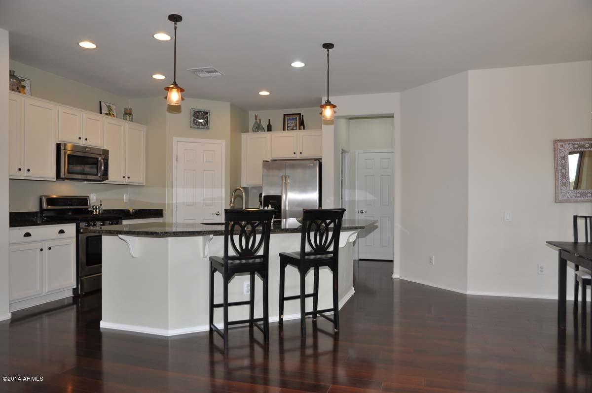 5420 West Yearling Road Phoenix, AZ 85083 - Photo 3 of 42 Kitchen