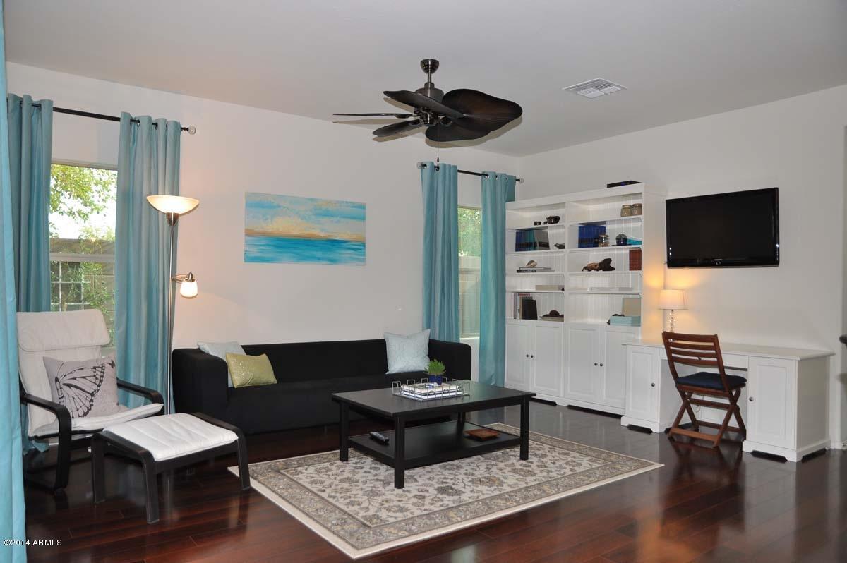 5420 West Yearling Road Phoenix, AZ 85083 - Photo 9 of 42 Family Room