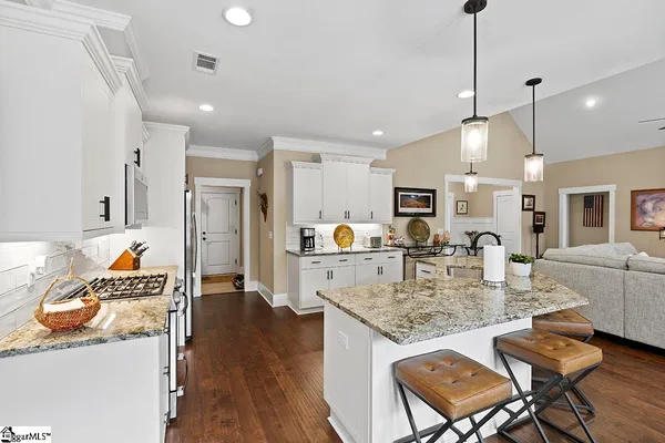 $429,000 | 105 Charlotte Drive, McCormick, SC 29835