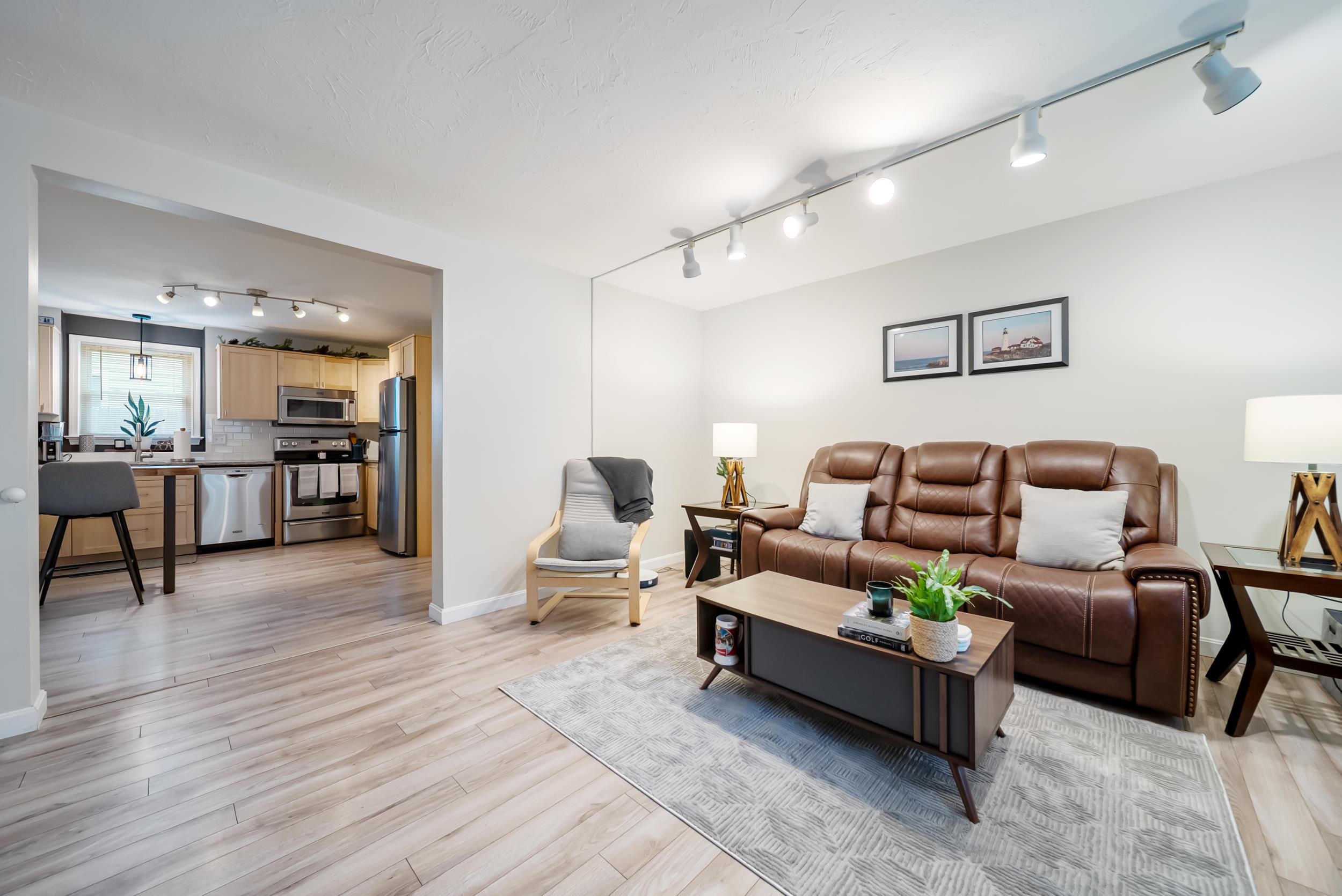 205 Circle Road, Unit 2 Manchester, NH 03103 - Photo 6 of 23