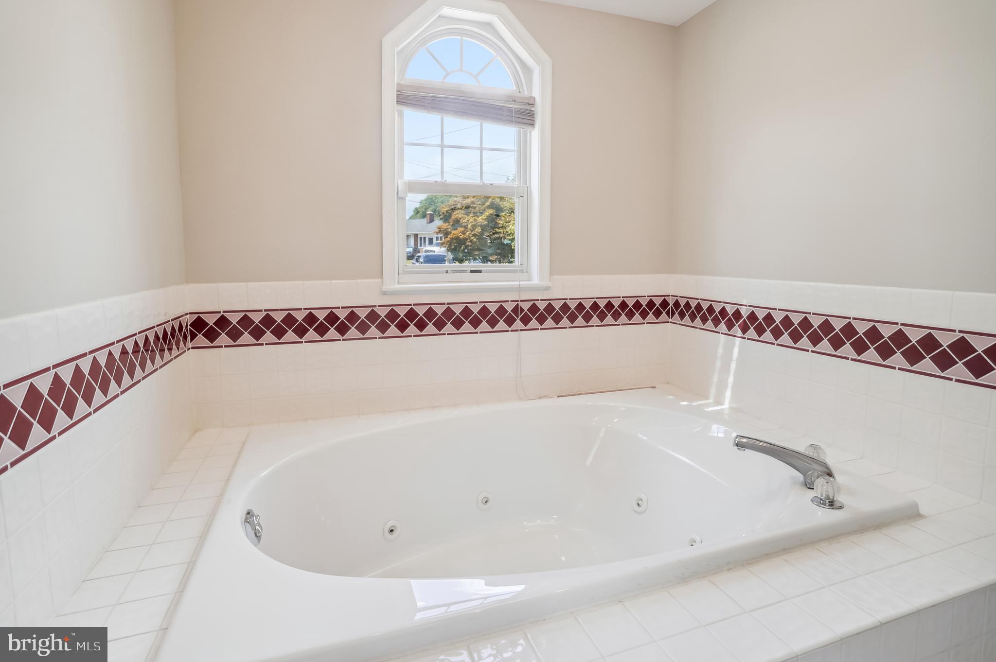 1232 Hillside Road Pasadena, MD 21122 - Photo 26 of 49 Primary Bath