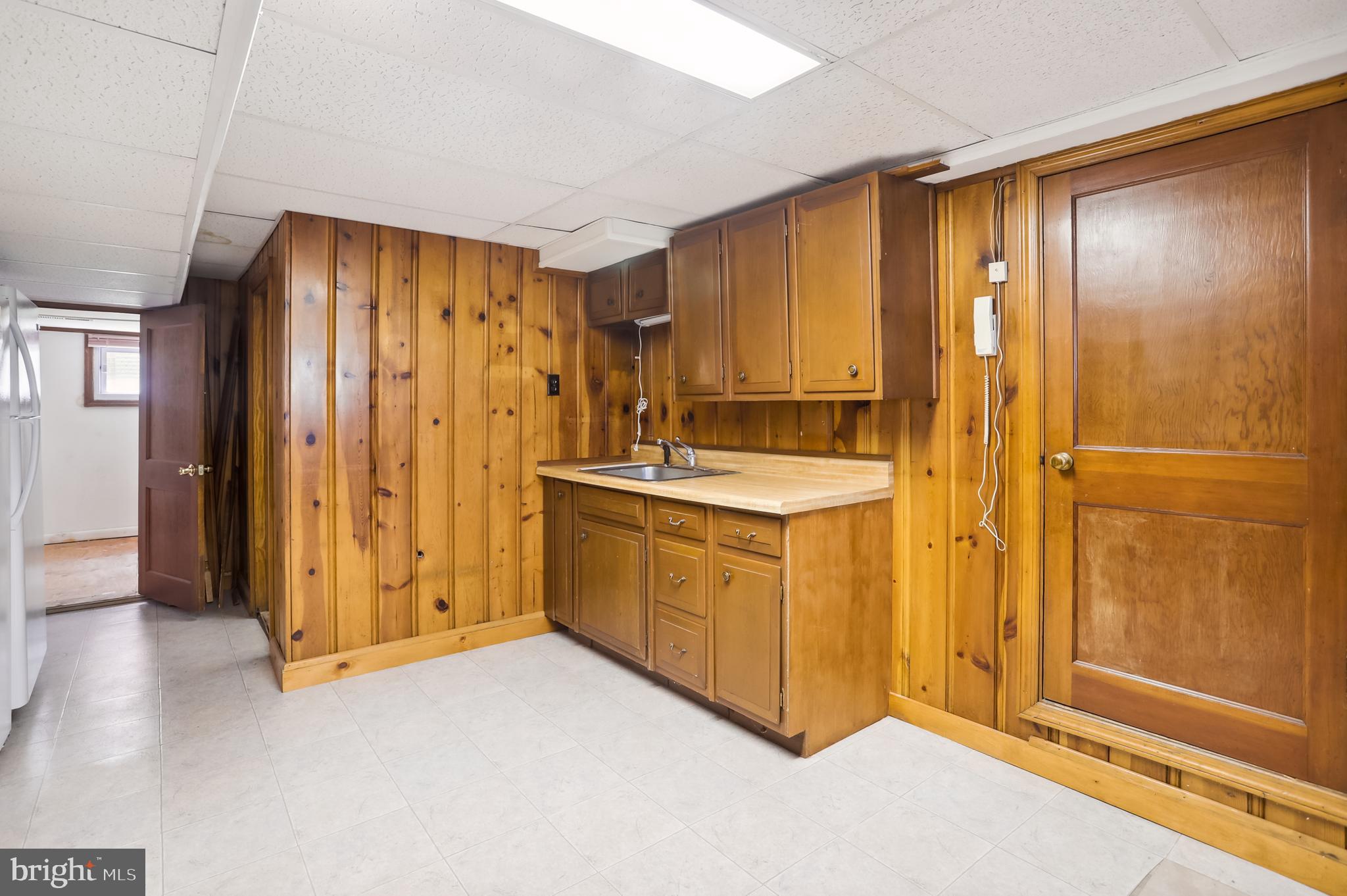1232 Hillside Road Pasadena, MD 21122 - Photo 33 of 49 Lower Level Kitchenette