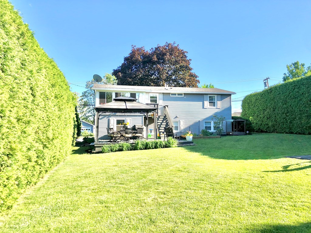 162 Rugar Street Plattsburgh, NY 12901 - Photo 3 of 38 Gallery Image 3