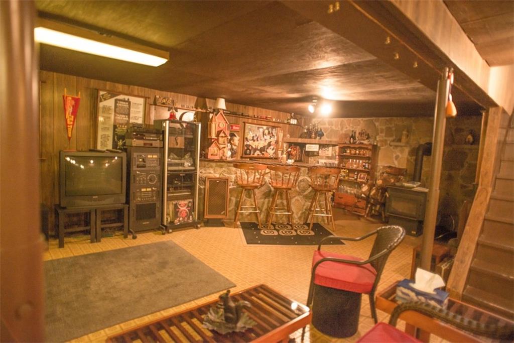 376 Stable Road Indiana, PA 15701 - Photo 4 of 16 Bar Area